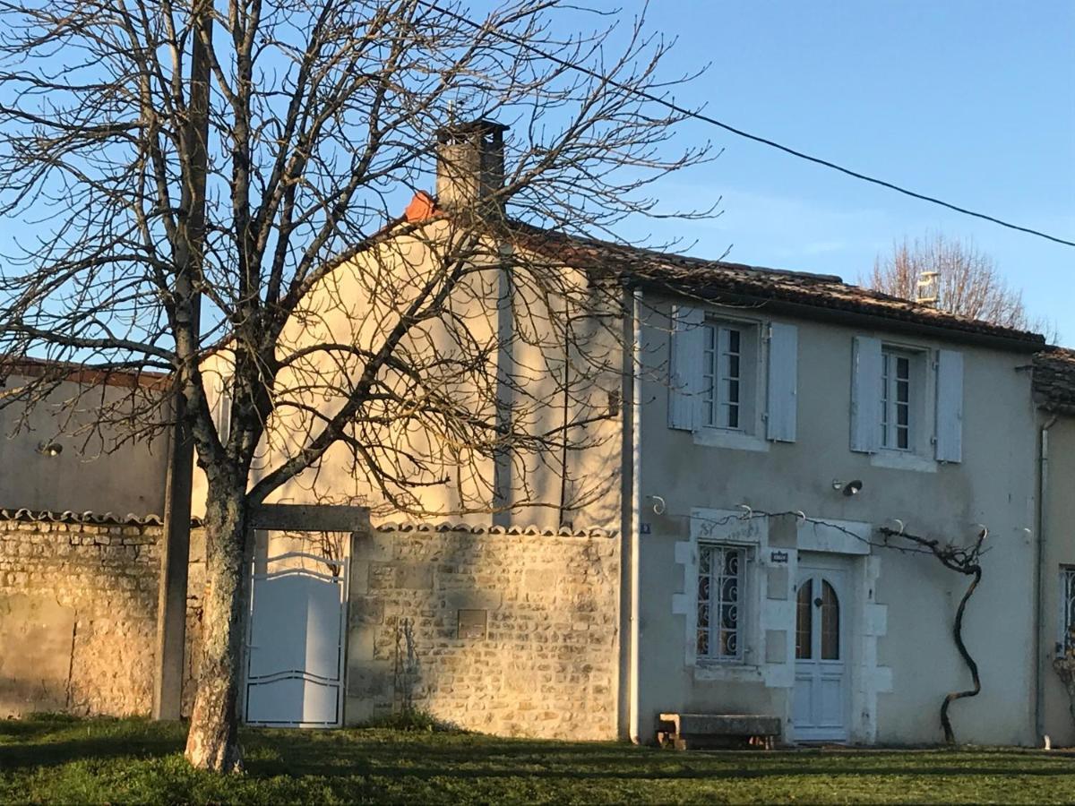 La Maison De Josephine Montignac-Charente 외부 사진