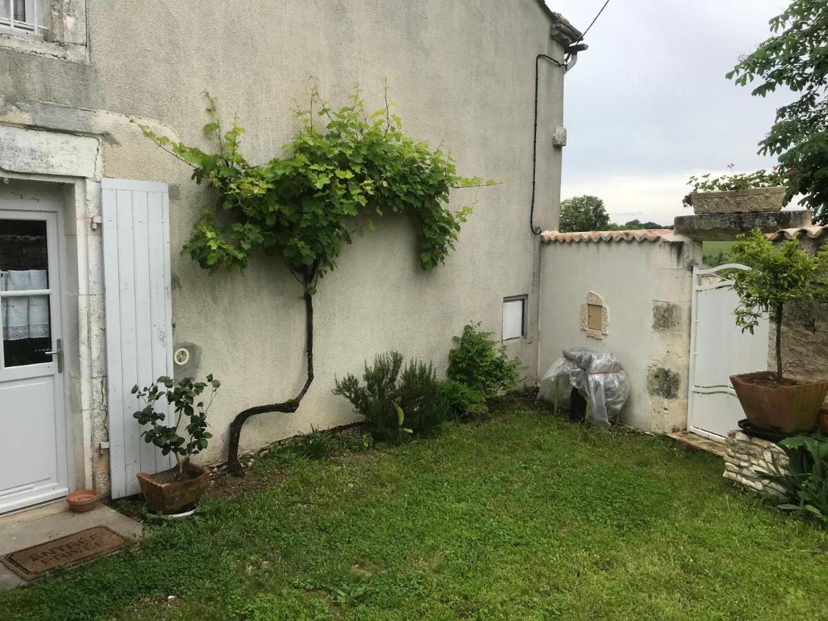 La Maison De Josephine Montignac-Charente 외부 사진